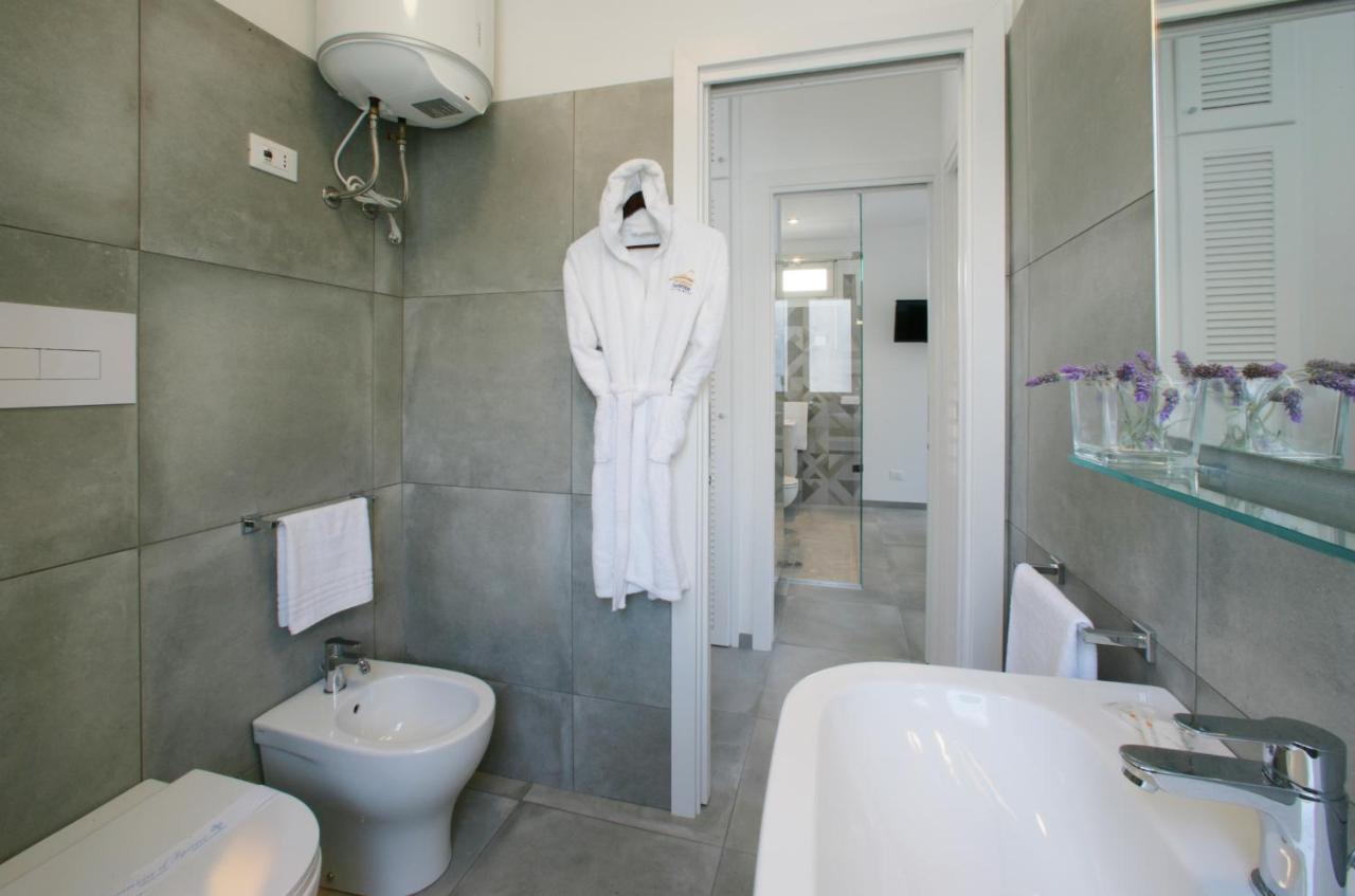 Itaca E Medea - Appartamenti Con Idromassaggio In Terrazza San Vito Lo Capo Eksteriør bilde