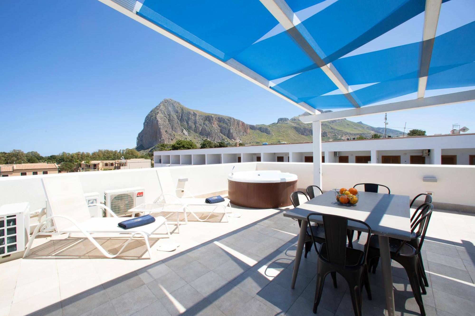 Itaca E Medea - Appartamenti Con Idromassaggio In Terrazza San Vito Lo Capo Eksteriør bilde